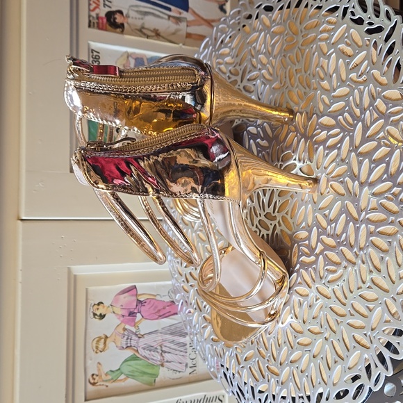 Madden Girl rose gold heeled sandals Sz 7 👡 - Picture 6 of 10